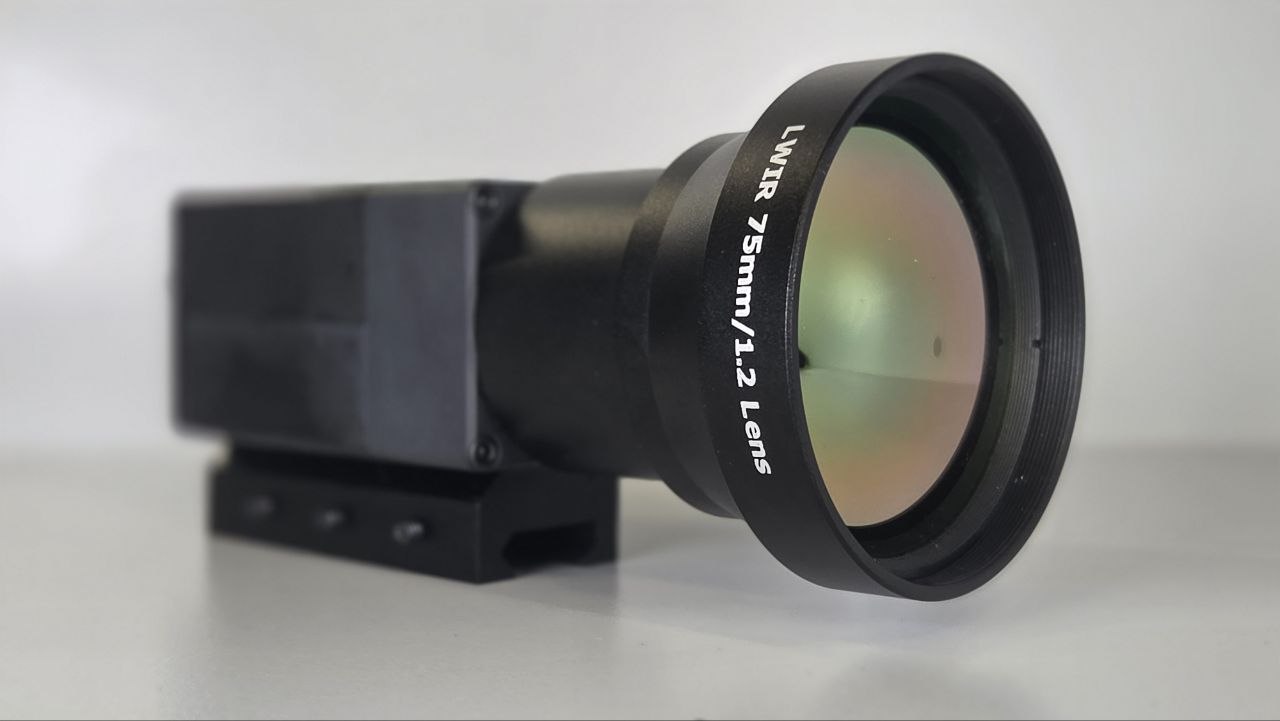 KitEye640S — LWIR тепловізійний модуль з об'єктивом 75 мм KitEye640S — LWIR тепловізійний модуль з об'єктивом 75 мм